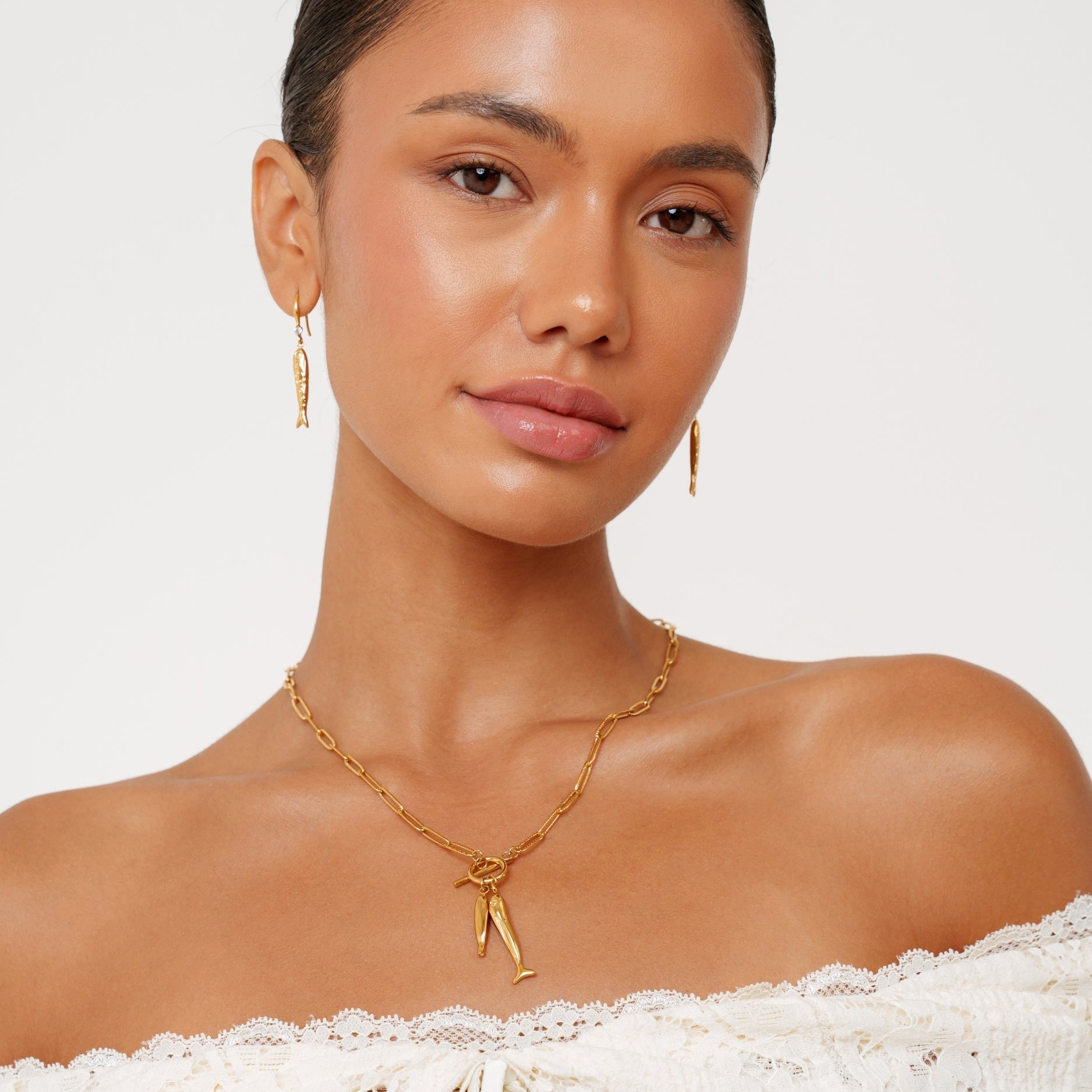 Athena Cala Necklace