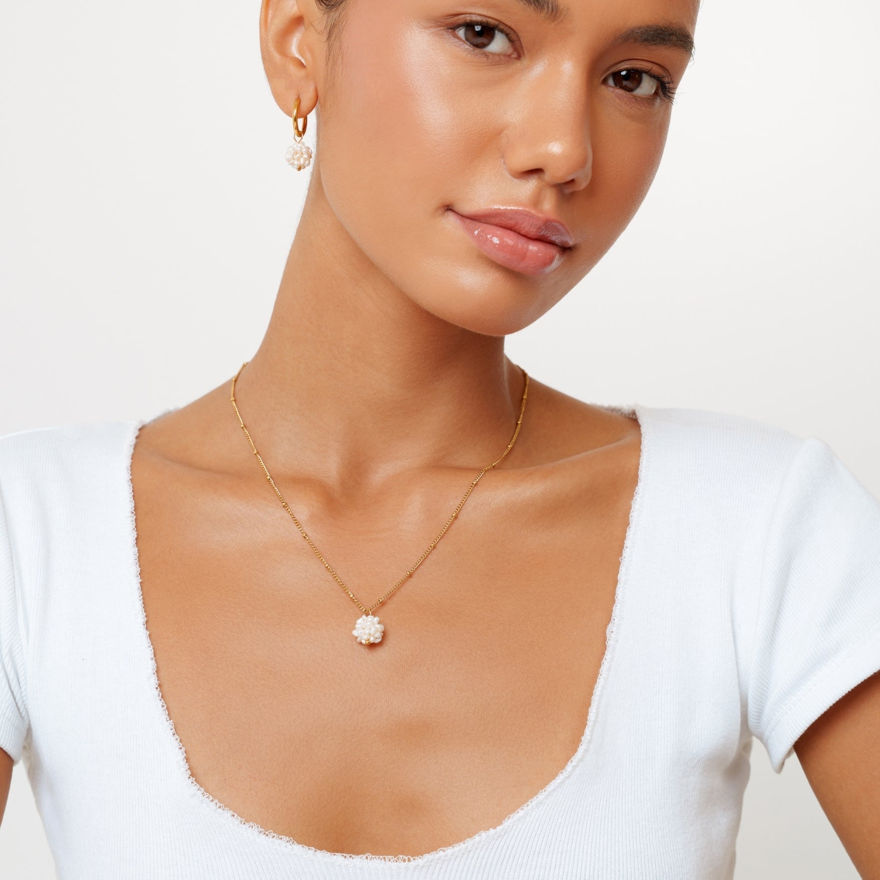 Athena Tiny Pearls Necklace