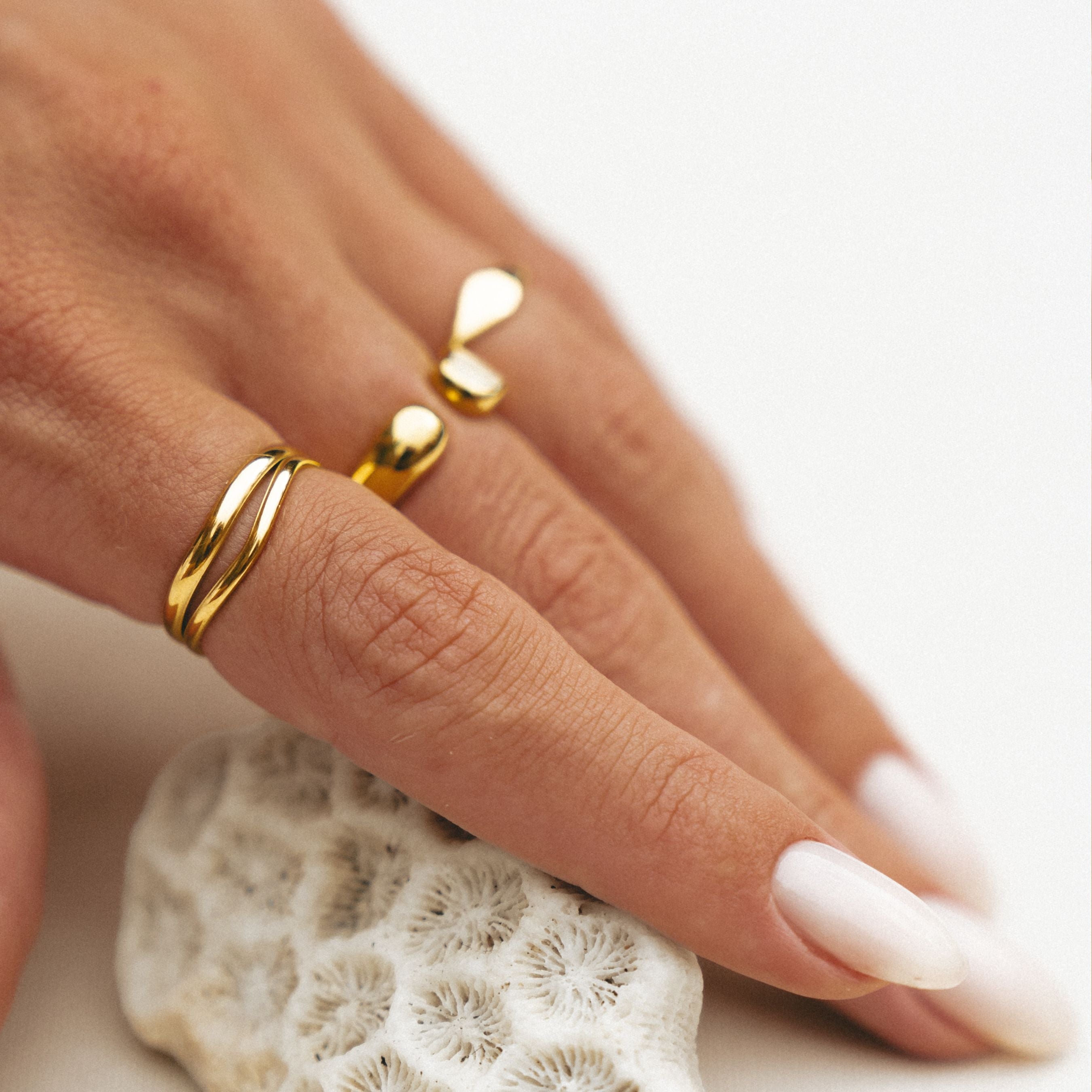 Athena "Breeze" Double Ring