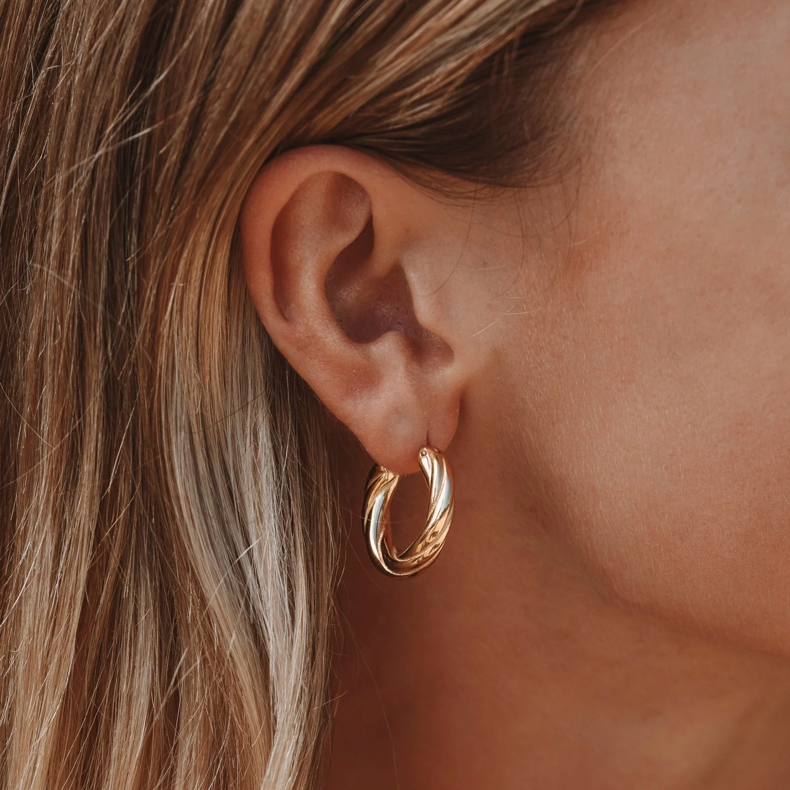 Athena Everyday Twisted Hoops