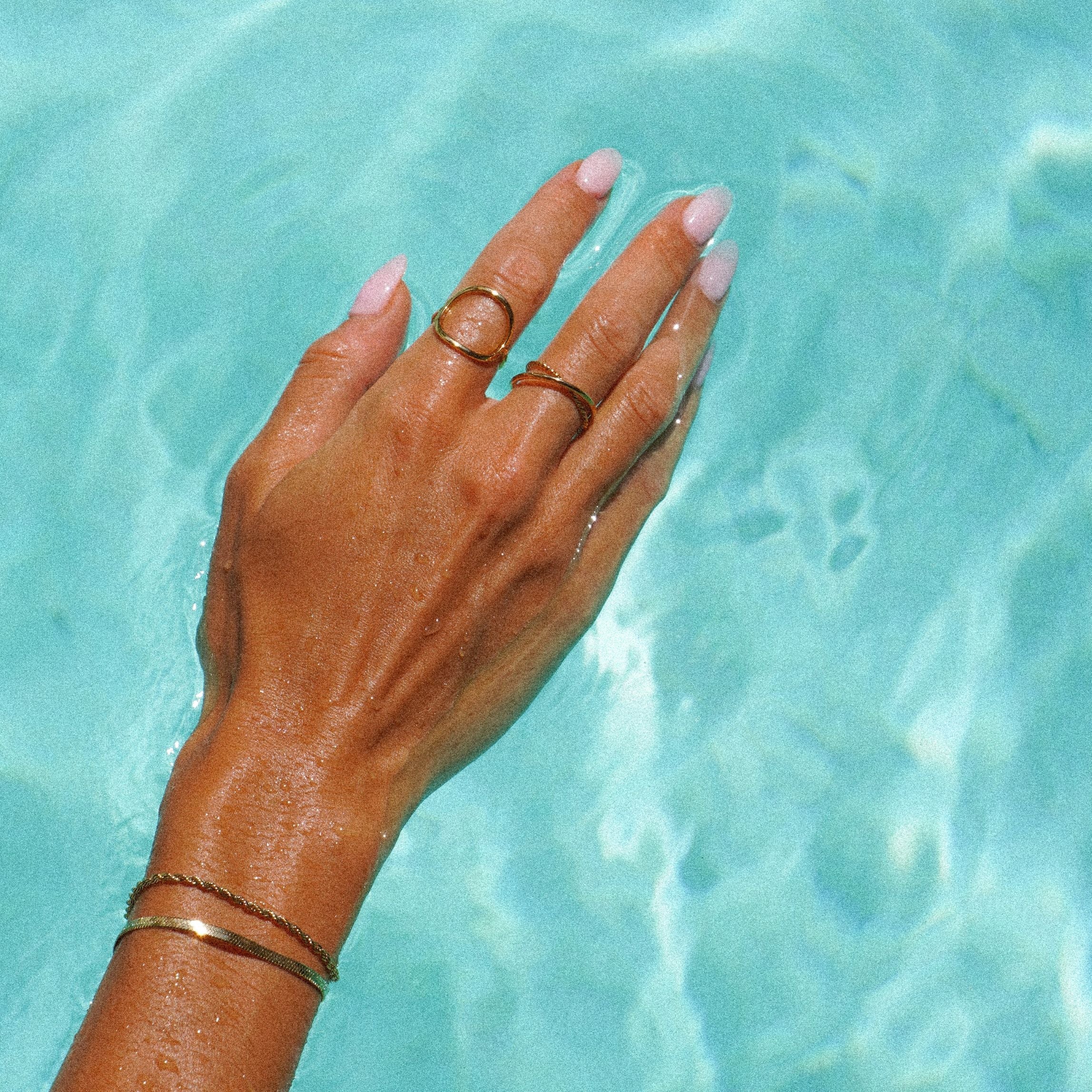 Athena "Bahïa" Oval Ring