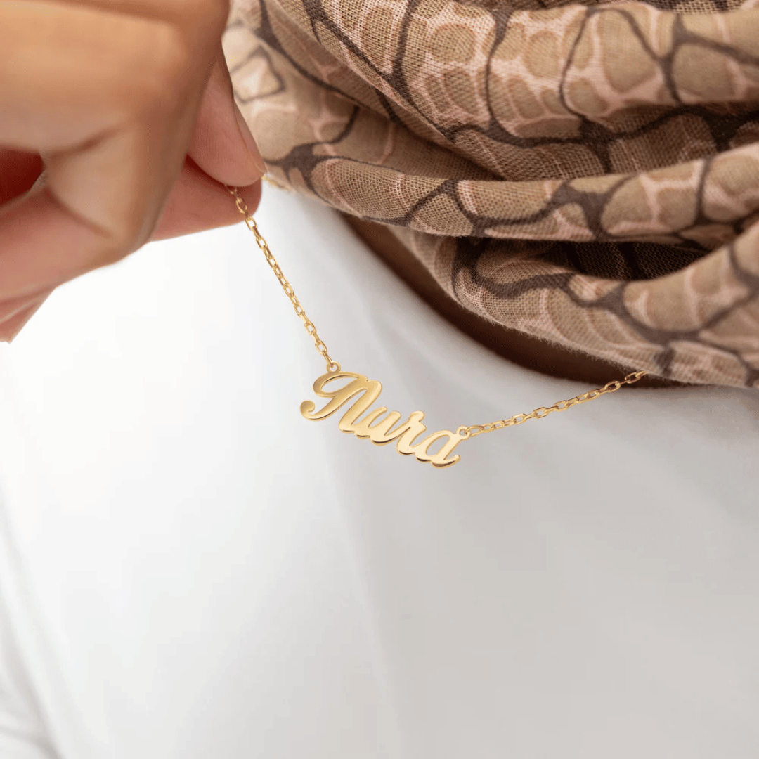 Custom Name Necklace 18k