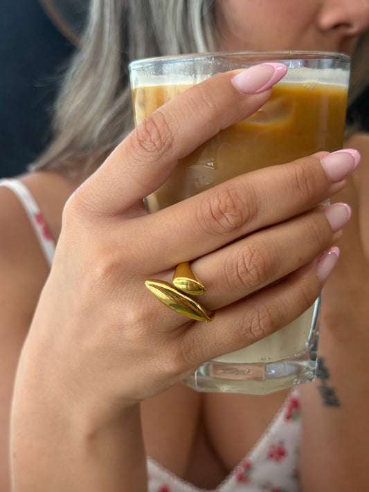Anel raio dourado