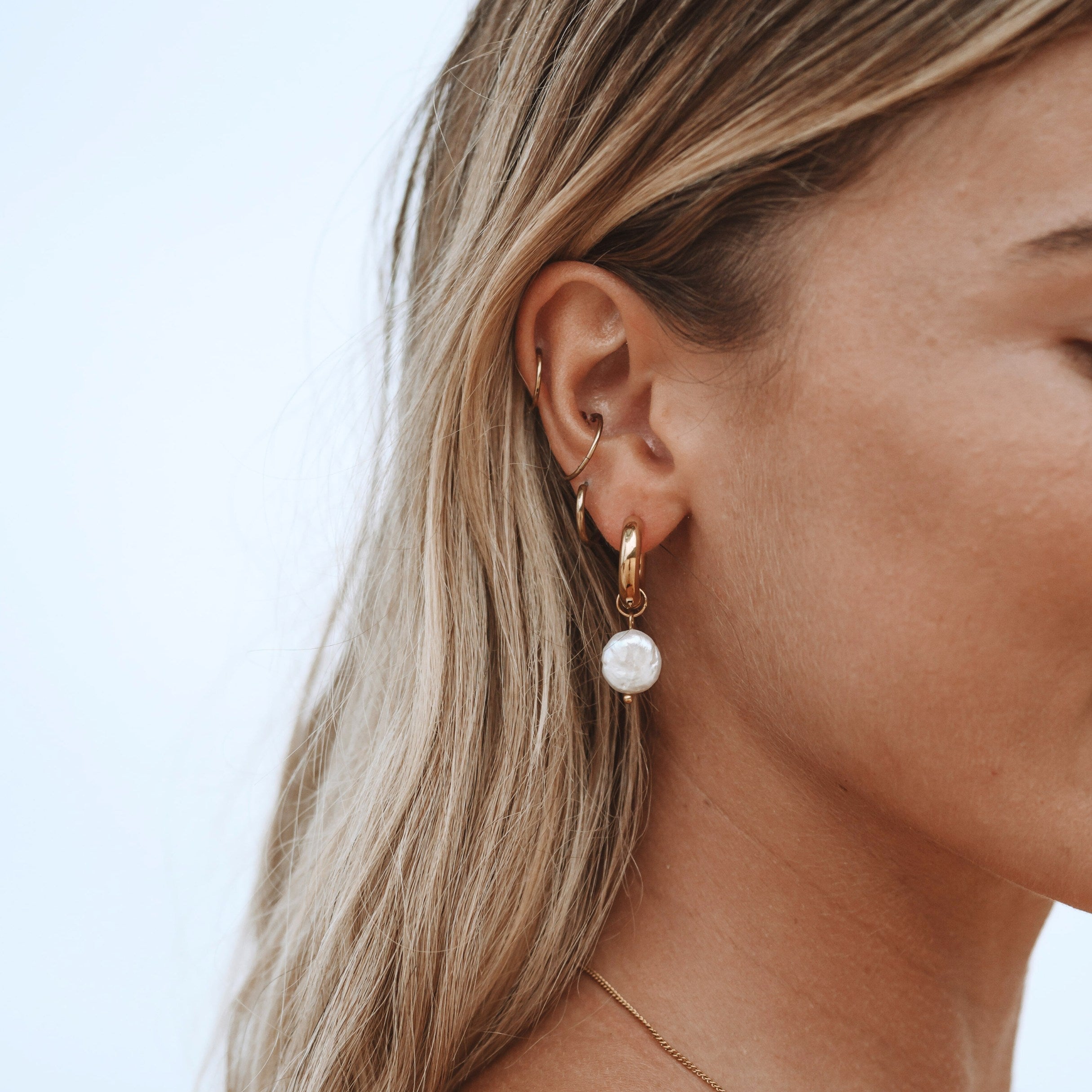 Athena Chunky Pearl Hoops