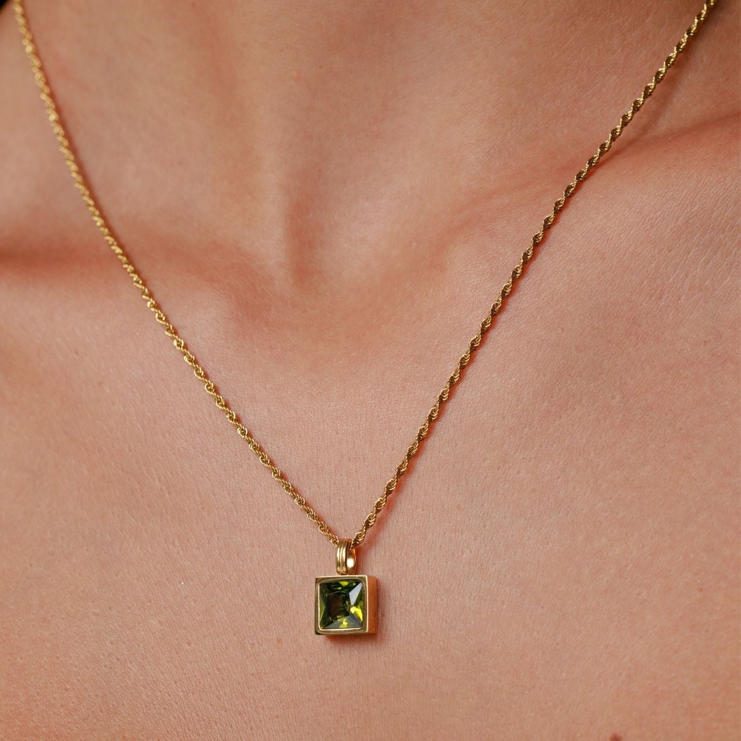 Athena Verde Necklace