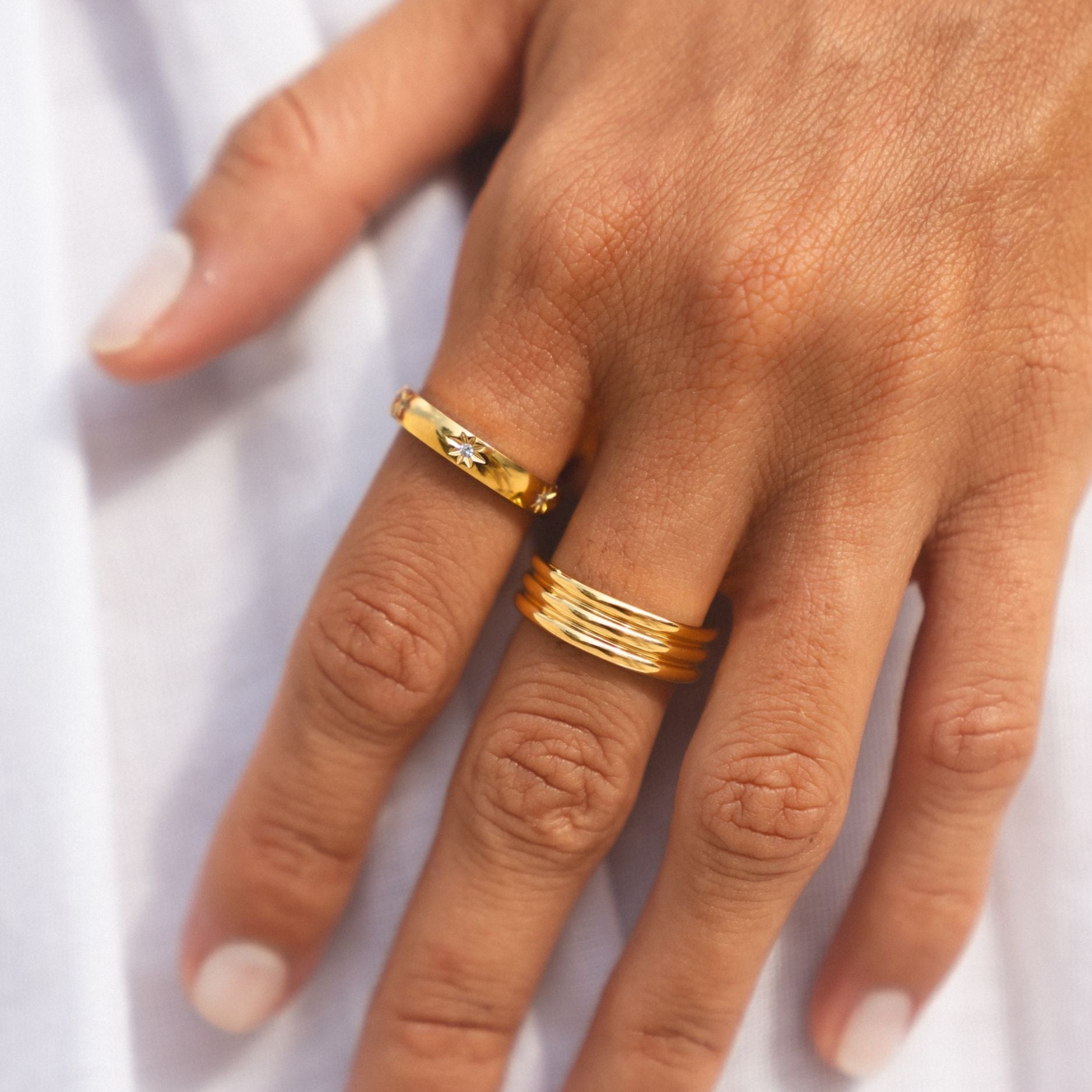Athena Linea Ring