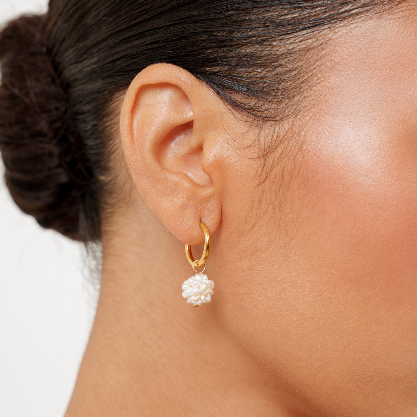Athena Tiny Pearls Hoops