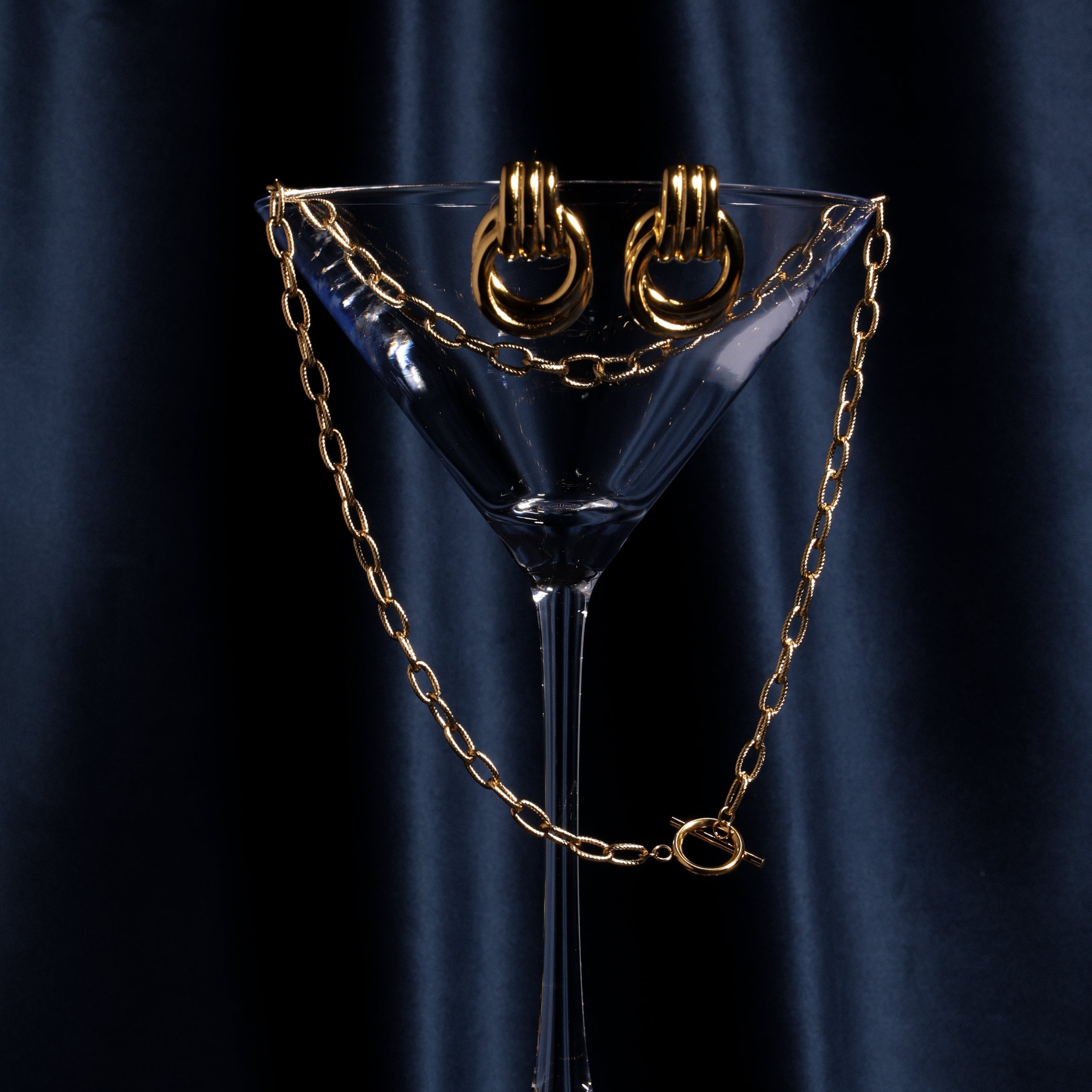 Athena Paperclip Toggle Choker