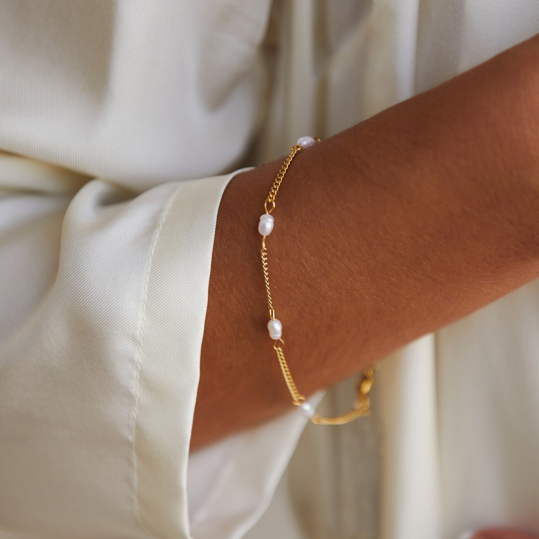 Athena "Lovina" Freshwater Pearl Bracelet