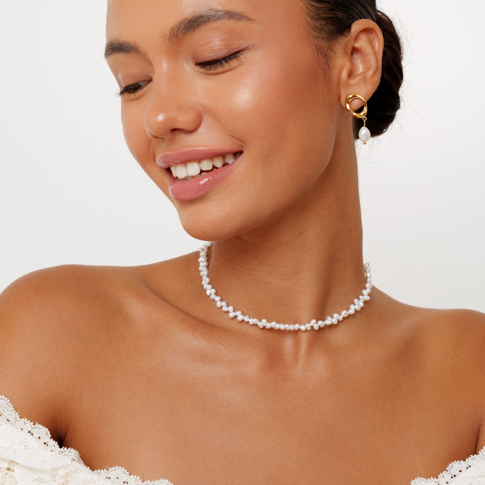 Athena Dolce Choker