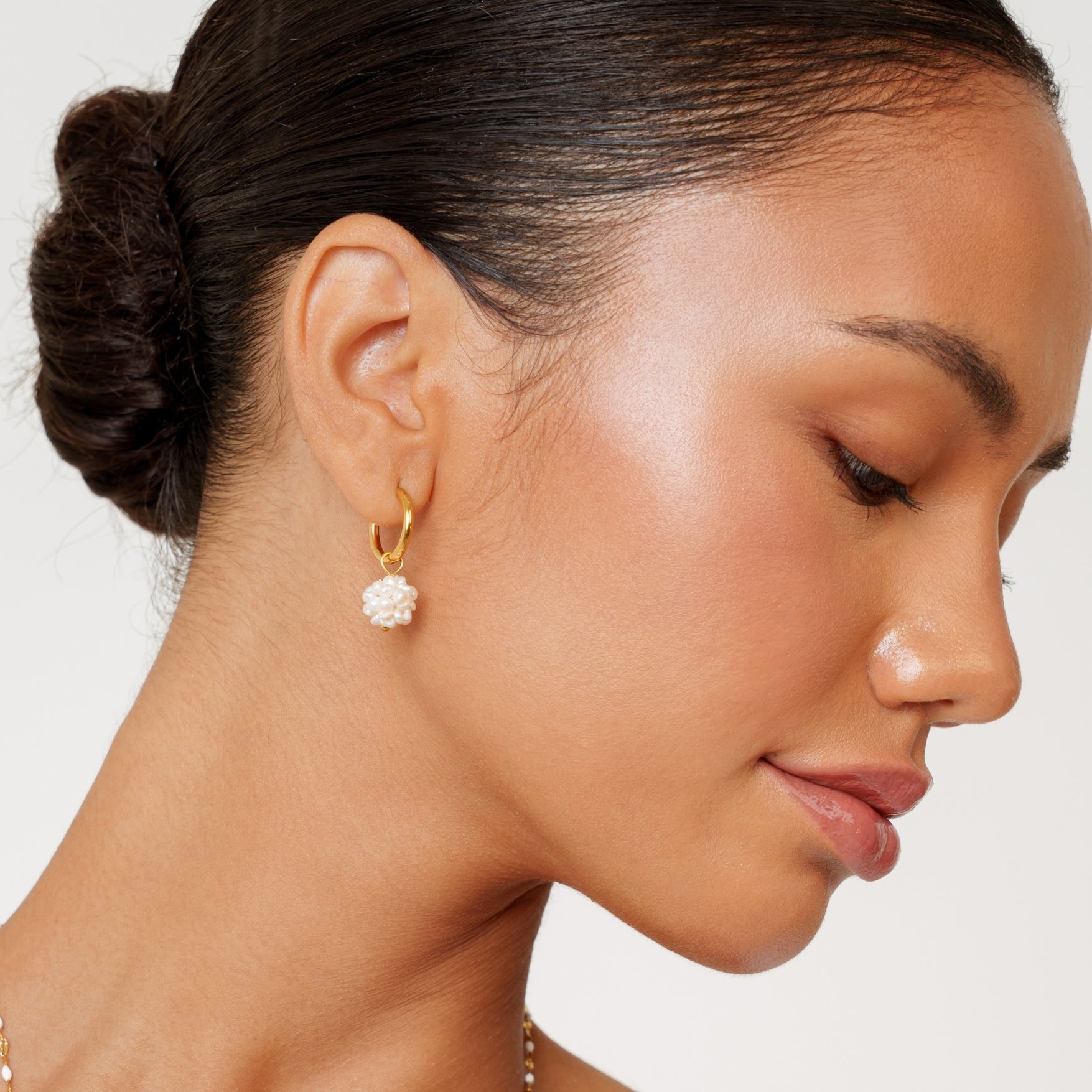 Athena Tiny Pearls Hoops