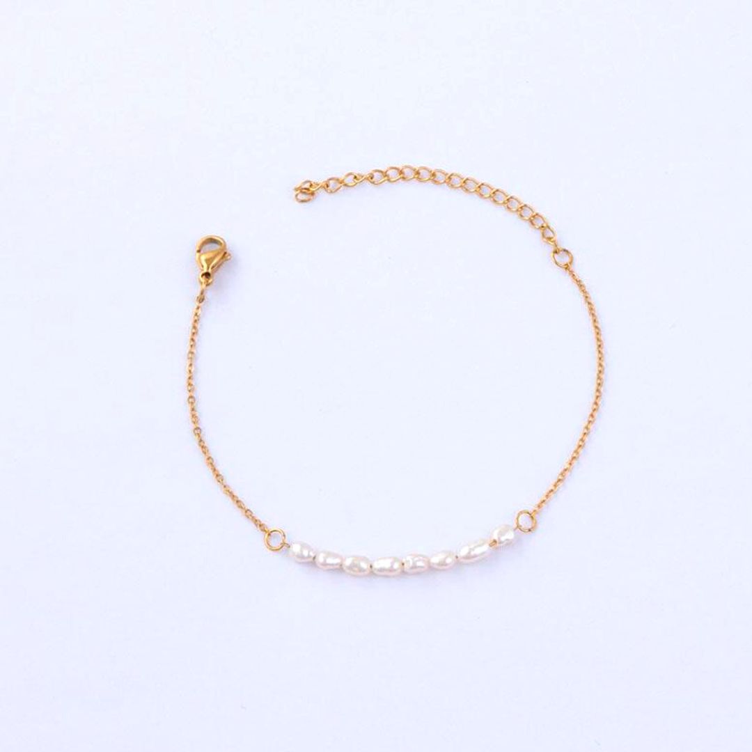 Athena Mini Freshwater Pearl Bracelet