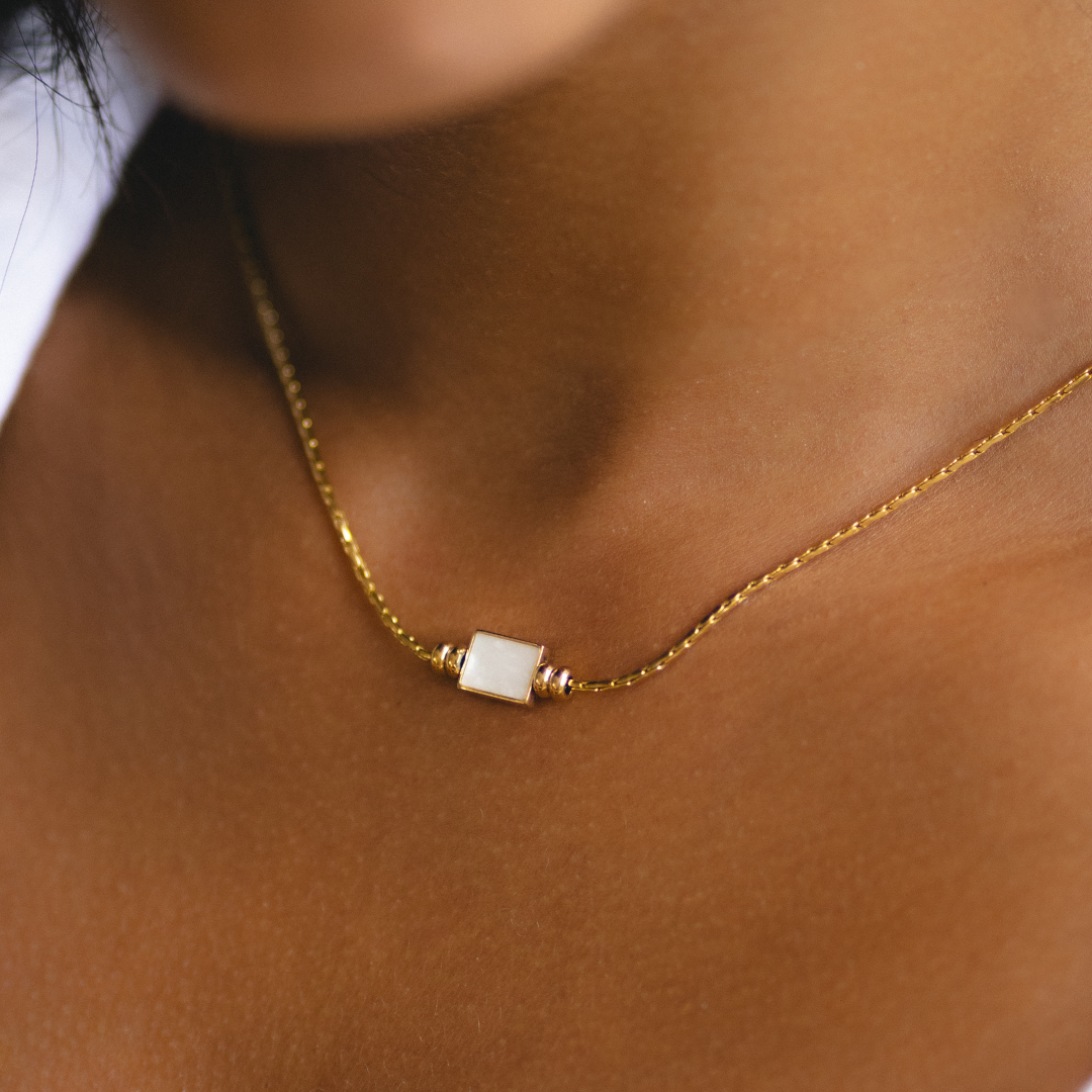 Athena Lune Necklace