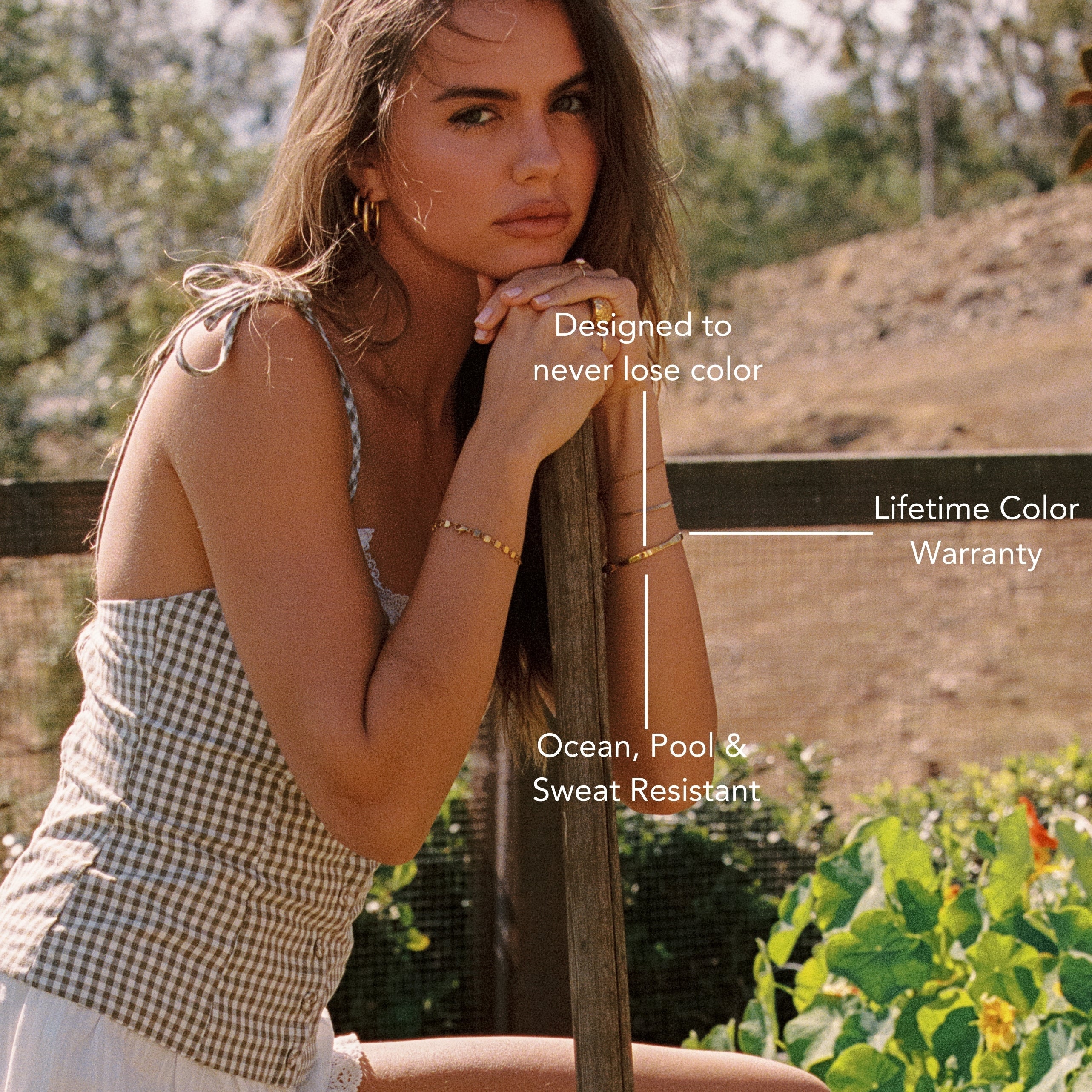 Athena Wavy Bangle