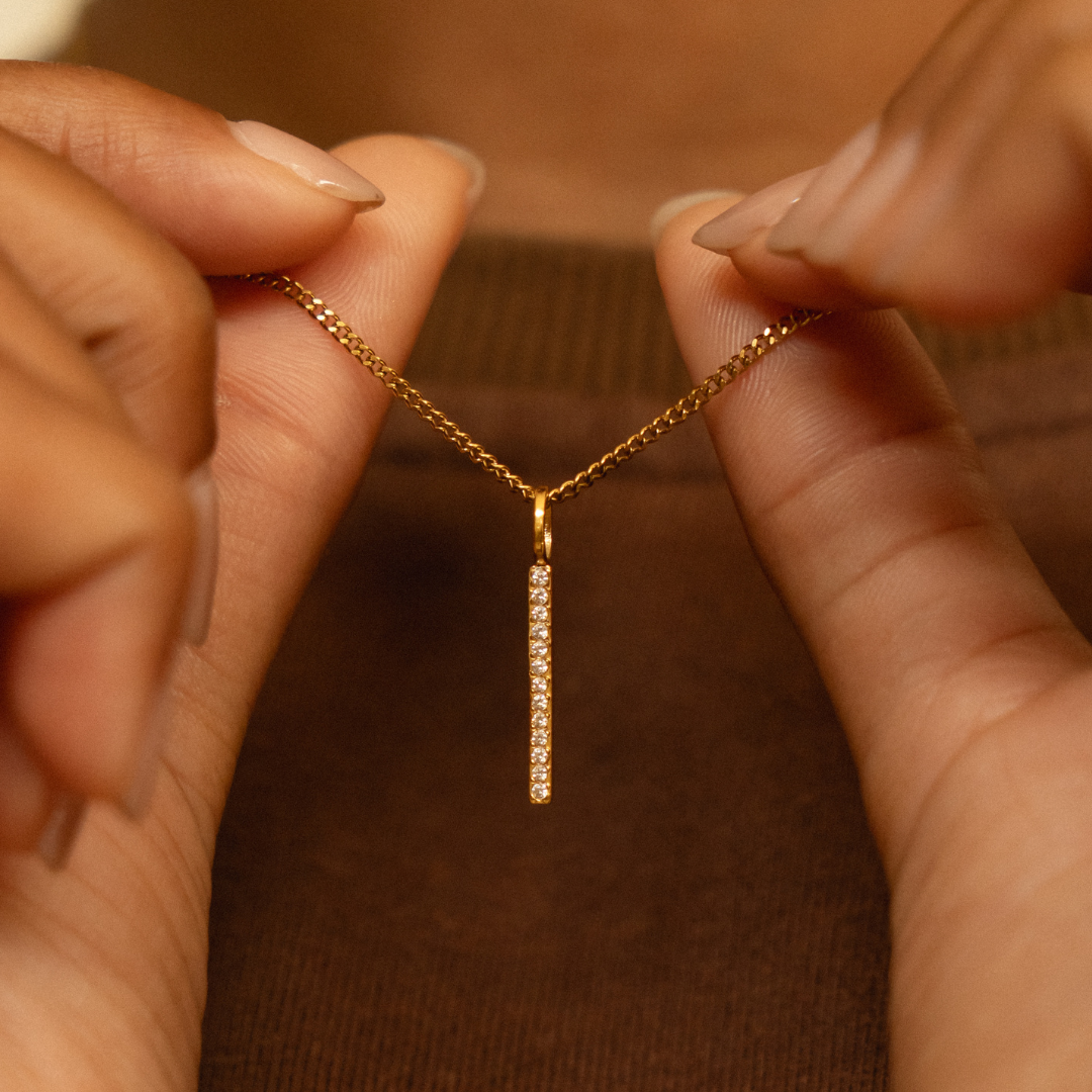 Athena Sparkling Bar Necklace