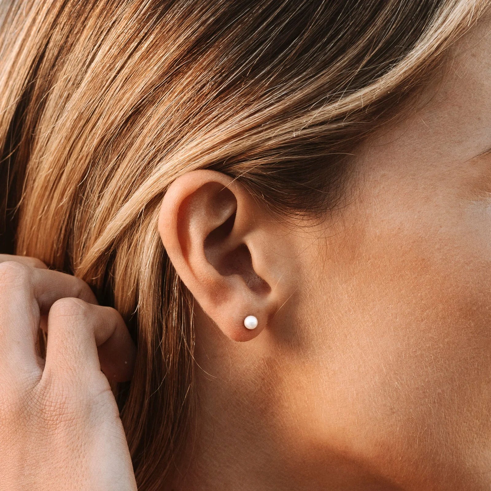 Athena Pearl Stud Earrings