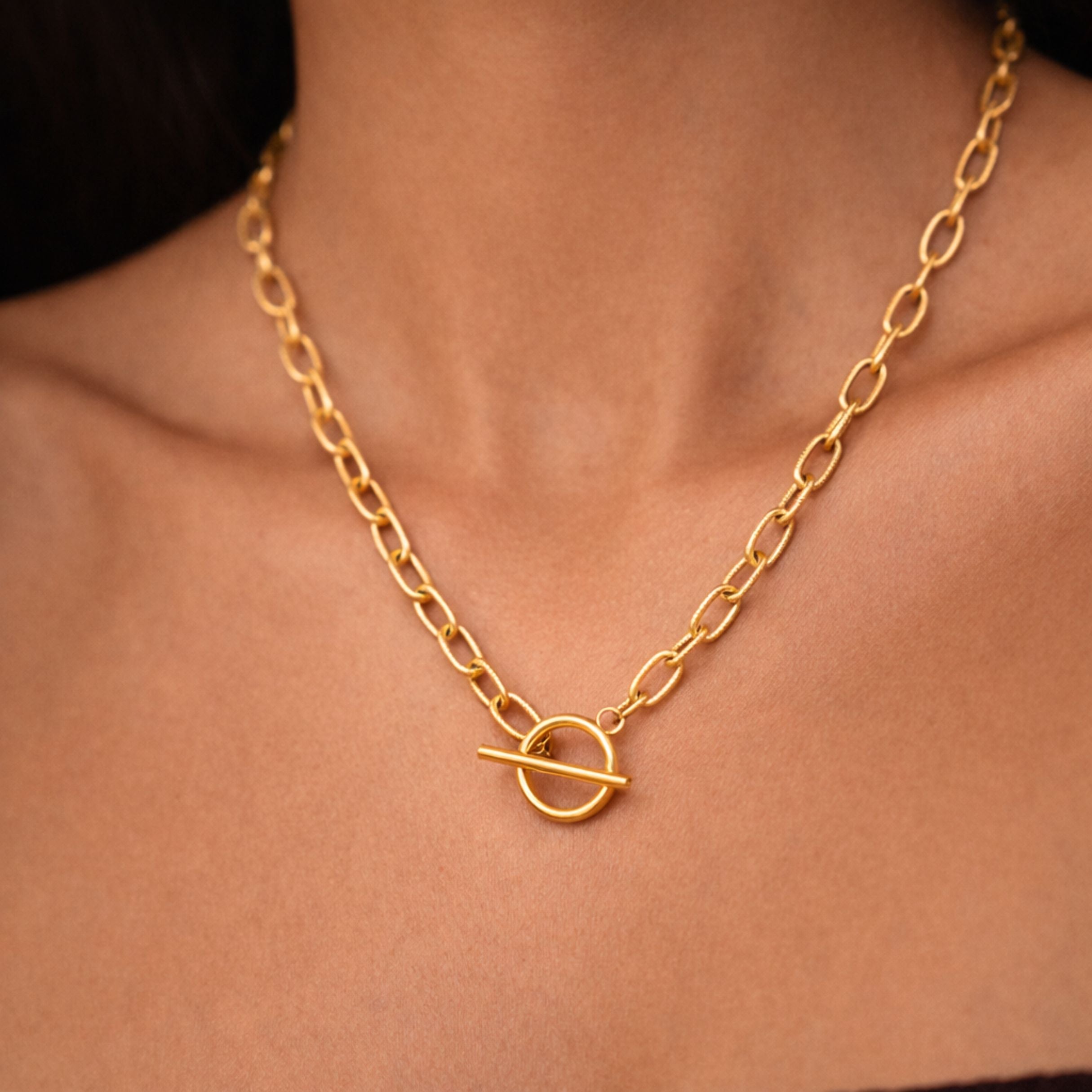 Athena Paperclip Toggle Choker