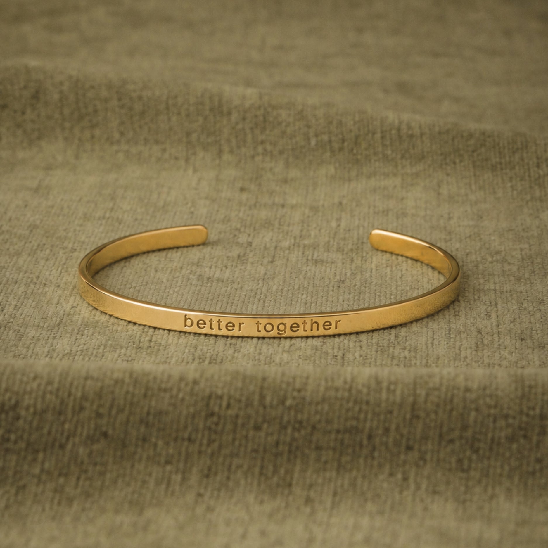 Athena Engravable Bangle