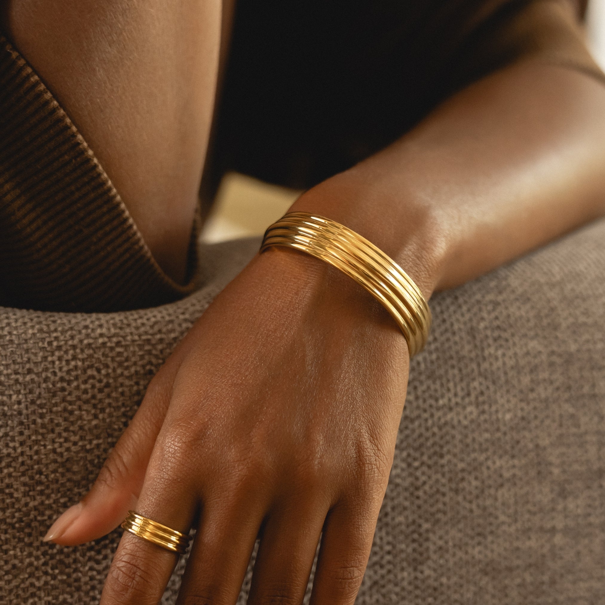 Athena Linea Cuff
